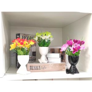 Arranjo Artficial com Flores Delicada com Vaso Robert