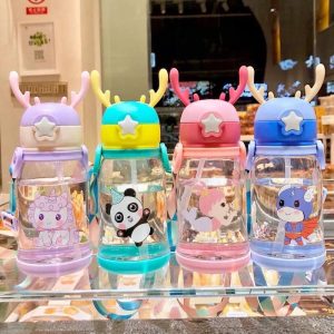 Garrafinha de água infantil com canudo retratil de silicione  - 600ml