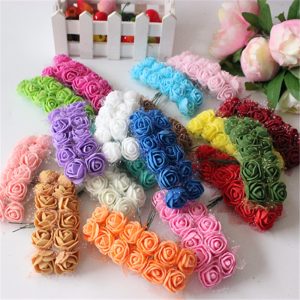 Mini Rosa de EVA - 1 pacote com 12 raminhos (144  rosinhas) - Flor Artificial